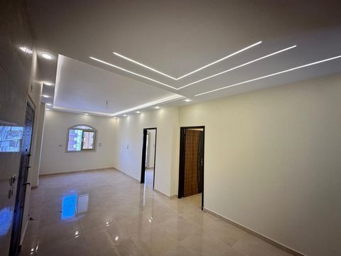   Superbe appartement de 2 chambres à vendre à White Building, Hurghada     Découvrez votre nouvelle maison à White Building, Al-Ahayya, Hurghada ! Vous recherchez un appartement spacieux et moderne dans un emplacement de choix ? Découvrez cette fant...