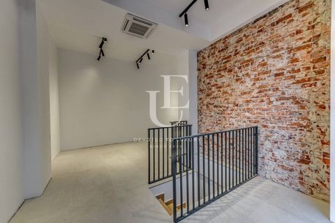 Unique estates is pleased to present you a brand new premises for sale in the district. Lozenets next to Blvd. Evlogi Georgiev. The property is suitable for a wine bar, hairdresser, shop. 1st level: open space Basement: with two rooms, provided for a...