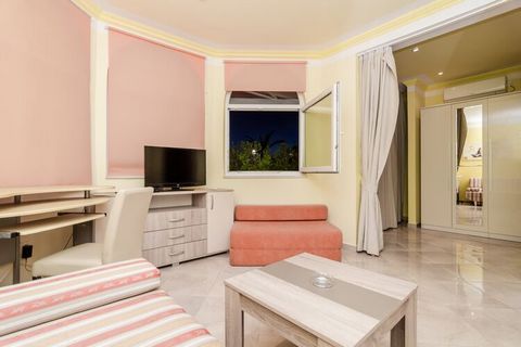 Pansion Villa Antonio is situated close to the village of Postup in the south of the Peljesac Peninsula. Property features 35 accommodation units. Guests are welcome to taste the local products in the property's old cellar upon arrival. Pansion Villa...