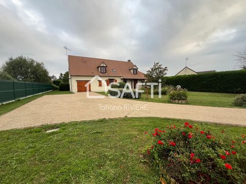 Située dans la charmante commune de Pannes (45700), cette maison bénéficie d'un environnement paisible et verdoyant, idéal pour les familles. Proche des écoles et du collège, elle offre une qualité de vie agréable. De plus, la proximité des commodité...