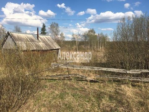 1695913 Продам земельный участок площадью 22,5 соток. Адрес: Новгородская область, Чудовский район, д. Карловка, ул. Молодёжная. На участке хозяйственная постройка, зарегистрированная. Категория земли: земли сельскохозяйственного назначения, разрешён...