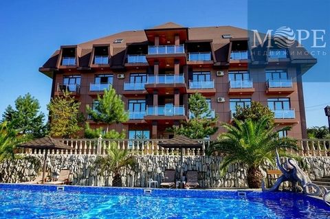 Продам шикарный апартамент в курортном комплексе Бизнес класса. Место для спокойного отдыха, где вдали от суеты города Вы можете насладиться впечатляющими природными пейзажами, чистым горным воздухом и уединением. Видовой номер на горы или море обору...