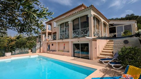Villa d'exception avec vue imprenable sur le golf