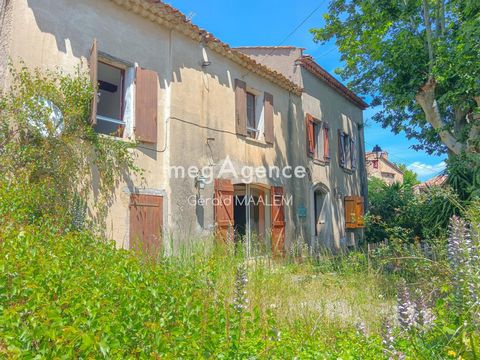 Maison de village à rafraichir au Plan de la tour