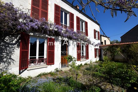 Beaucoup de charme et jardin clos au calme
