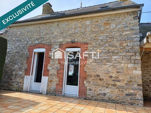 Charmante petite maison à 3 mn du centre bourg de Saint Aubin du Cormier et de l'Accès à l'A84...