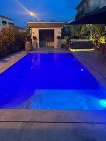 Maison de ville, 5 chambres, piscine, spa, garage