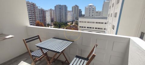 Located in Praia da Rocha. VACATION RENTALS. 1 bedroom apartment in Praia da Rocha in a gated community. This apartment includes a living room with natural light and connected to the kitchen. It has a balcony with a table and chairs to enjoy the outd...