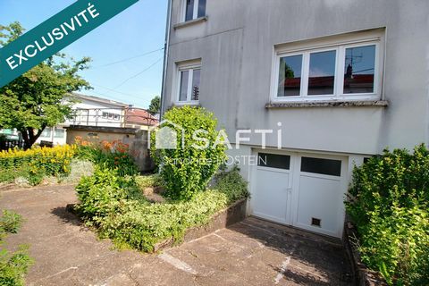 Maison libre 3 cotés avec terrasse et garage!