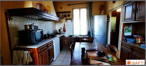 maison de village avec garage et jardin