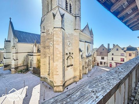 Immeuble à rénover 335 m² dans le centre historique de Thouars (79) Deux Sèvres