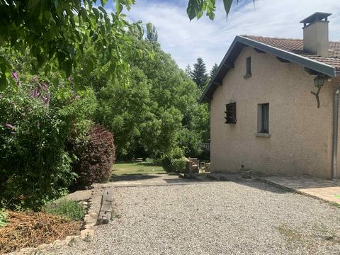 À VENDRE Maison de caractère 124 m² sur grand terrain champêtre Saint-Pierre-dArgençon (05)