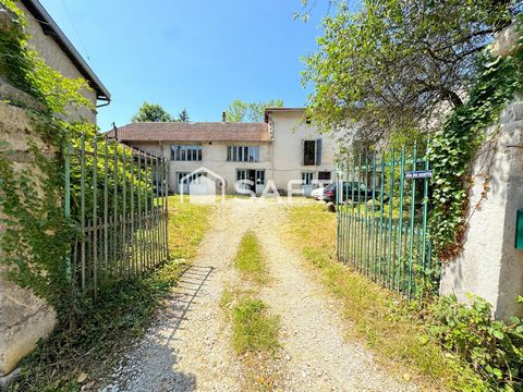 Maison 9 pièces 320 m²
