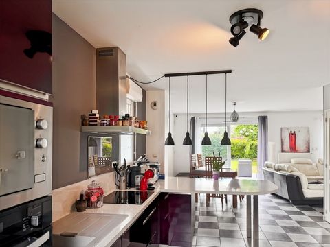 Maison contemporaine lumineuse avec jardin sans vis-à-vis sur la commune de SEICHES SUR LE LOIR (49)