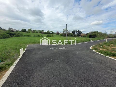 Terrain plat 855 m2 viabilisé libre tout constructeur