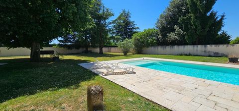 Maison pierre 162m², dépendance, piscine chauffée