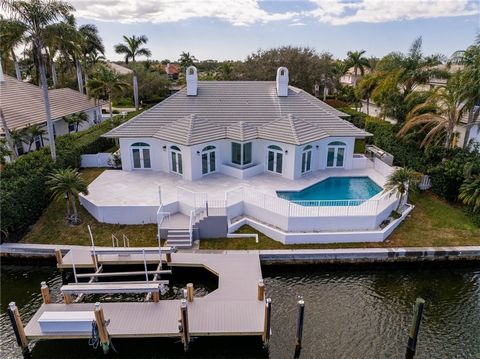 Experience waterfront luxury in The Anchor. Completely renovated 4-bed, 3.5-bath home offers a private dock with direct Intracoastal access, pool, summer kitchen, and expansive living spaces. The chef's kitchen with Wolf appliances, custom cabinetry,...