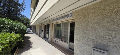 Local professionel Aubagne