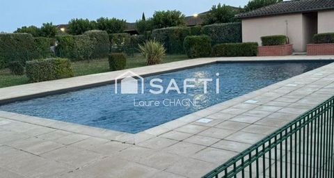 T3 rez-de-chaussée, 2 places de parking, piscine.