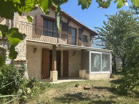Une Maison Pleine de Joie au Cur de la Campagne Charentaise