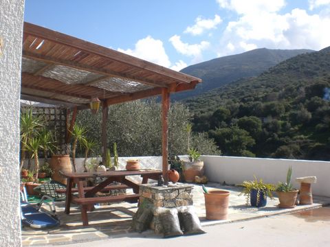 Sfaka, Sitia : Traditional stone house of 124m2 on two floors in Sfaka. The property is built on a plot of 280m2 and is habitable. The bottom floor is 92m2 and consists of an open area plan living area with kitchen, a fire place, 1 bedroom, 1 bathroo...