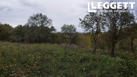 A16975 - Building plot of 1409m² in la Dornac, Dordogne Information about risks to which this property is exposed is available on the Géorisques website : https:// ...