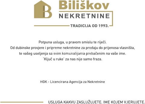 Split, Zentrum, Bürofläche im Erdgeschoss eines Steinhauses in attraktiver Lage mit einer Gesamtnutzfläche von 50m2 mit einer Außenfläche von 8m2. Es befindet sich in der Fußgängerzone, ist ausgestattet und klimatisiert, sichtbar und mit einem seit v...