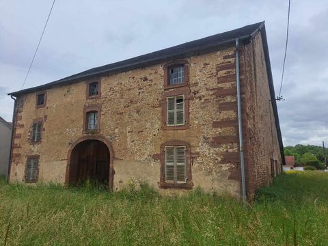 CORBENAY, Das Hotel liegt im Herzen eines ruhigen Dorfes, prächtiges Bauernhaus mit 2 Steingewölben mit einer Grundfläche von 350m2. + Teilweise bebaubares Grundstück ( 1466m2) Riesiges Potenzial, das es zu ergreifen gilt! 65.000 € (Verhandlungsgebüh...