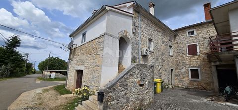 Location: Istarska županija, Poreč, Poreč. ISTRIA, POREČ - Renovated Istrian house with garden Poreč is a city that is much more than a summer destination of sea and sun, Poreč is a city tailored to man. A city where there is a constant impulse for b...