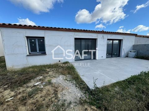 Découvrez cette splendide villa de plain pied sans vis à vis , nichée dans un quartier résidentiel calme, proche des commodités et à 7 minutes de Carcassonne ( Conque Sur Orbiel). Établie sur un terrain de 382m² . La maison est baignée de lumière, di...