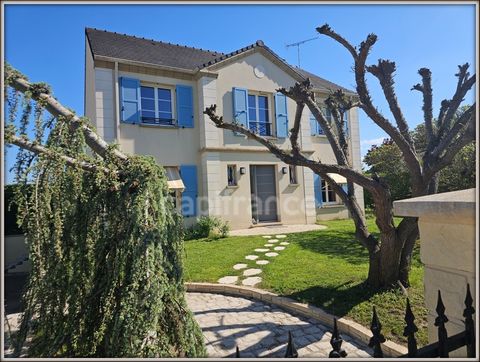 Lorris 45 Maison à vendre 5 ch, sous-sol, cheminée poêle à bois, terrain clos sans vis-à-vis