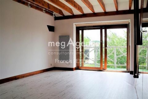 studio + mezzanine, avec balcon et une place de parking
