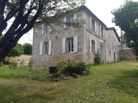 Maison à vendre 5 pièces SAINT SATURNIN (16)