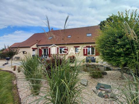 Beau pavillon familial 6 pièces avec garage et beau terrain