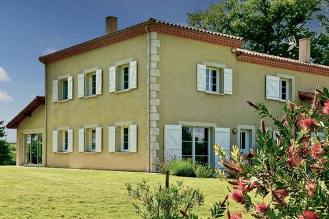 Propriété de 269 m2 de surface habitable avec 18 hectares