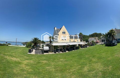 Propriété et dépendances et vue panoramique sur la mer