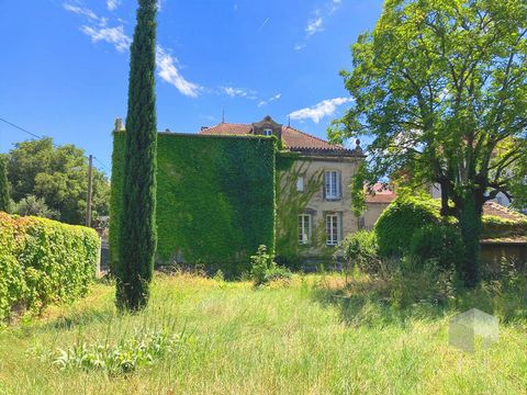 MONTELIMAR, Demeure bourgeoise d'environ 320 m2