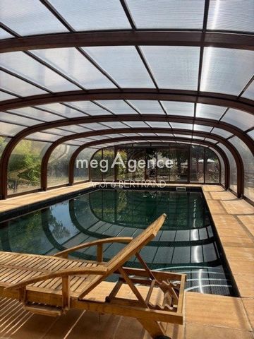 TRES BELLE DEMEURE DE 337M2