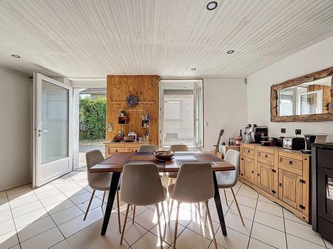 Belle maison de Village rénovée de 69m2 + terrain arboré 300m2