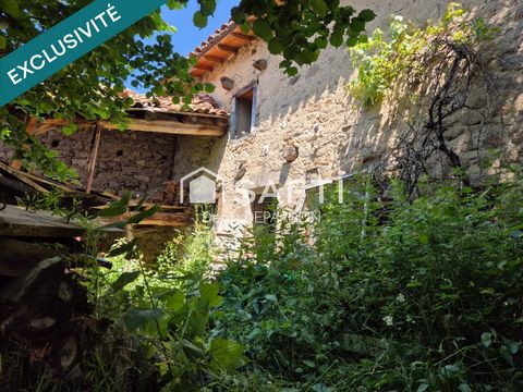 Ancienne ferme en pierres à rénover