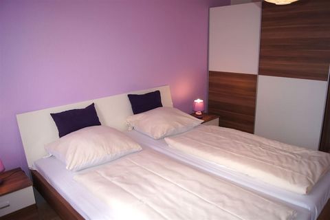 Located just a short walk from the ski lift carousel and the iconic St. Georg ski jump, this charming apartment in Winterberg offers an ideal base for a mountain getaway. Whether you're planning a ski holiday, a summer hike, or simply want to explore...