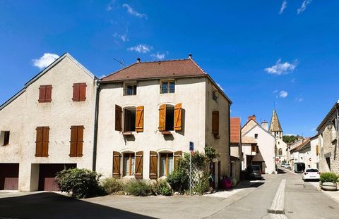 Maison de village rénovée 4 chambres avec atelier à quelques minutes de Dijon. Idéal famille et professionnels