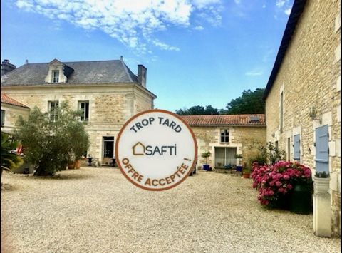 Relais de Poste avec dépendances de 1860 en TBE