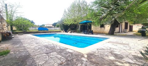 Maison 7 pi&#232;ces 149 m&#178; en R&#43;1 avec piscine 12/5 &#43; annexes sur 2400 m&#178; de terrain