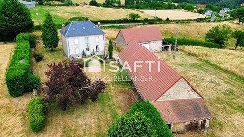 1,7 hectare attenant, découvrez cette magnifique propriété de caractère construite en 1900, offrant un cadre de vie exceptionnel avec une vue imprenable sur le majestueux Puy de Dôme.
