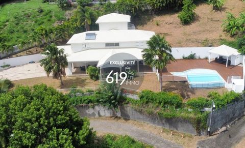 Villa d'architecte quartier recherché avec vue mer