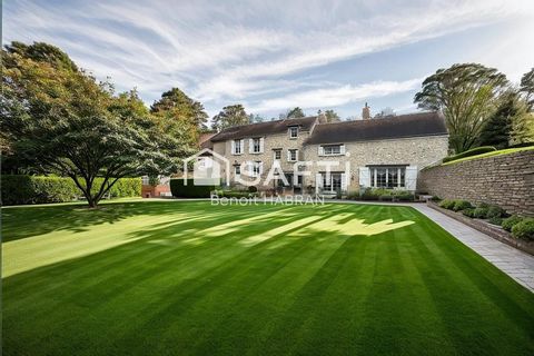 Maison de 8 pieces 180M2 sur un terrain de 1100M2