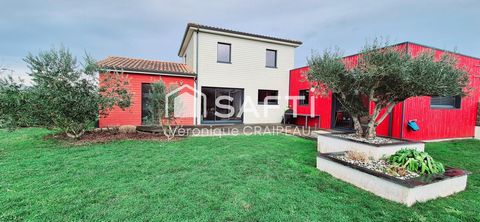 Maison contemporaine à ossature bois de 142m² habitables sur 2 niveaux, 1 suite parentale, 1 mezzanine, 2 autres chambres, terrain clos piscinable et garage