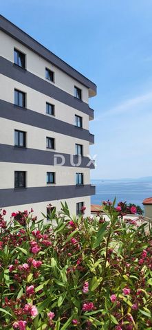 Location: Primorsko-goranska županija, Rijeka, Kantrida. RIJEKA, KANTRIDA - luxury quality new building 3R+DB - S8. We offer a quality and luxurious new building in Kantrida, located on the first floor, in a peaceful and quiet environment, with a bea...