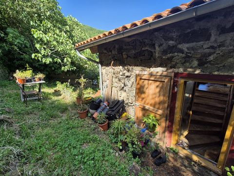Maison T5 de 92 m² avec jardin dépendance et grange